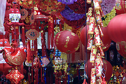 Red lanterns and gold fishes - Copyright (C) 2008 Yves Roumazeilles